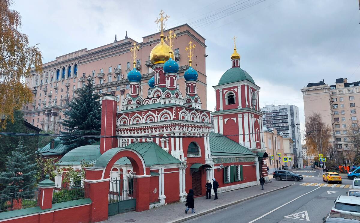 Церковь Успения Пресвятой Богородицы в Гончарах, Таганский (Центральный административный округ (ЦАО), г. Москва). фасады