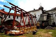 Спасо-Преображенский Соловецкий монастырь, Только-только привезли колокола..2 еще стоят на причале<br>, Соловецкий, Соловецкий район, Архангельская область