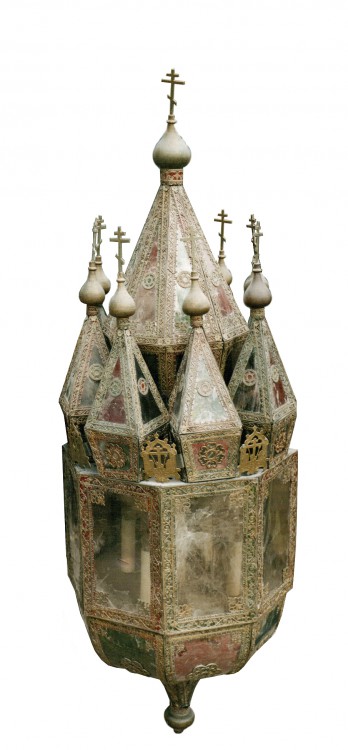 Спасо-Преображенский Соловецкий монастырь, Соловецкий (Соловецкий район, Архангельская область). интерьер и убранство, Иллюстрация к статье Ольги Азаровой. Слюдяной девятишатровый фонарь из Спасо-Преображенского собора Соловецкого монастыря в МГОМЗ 