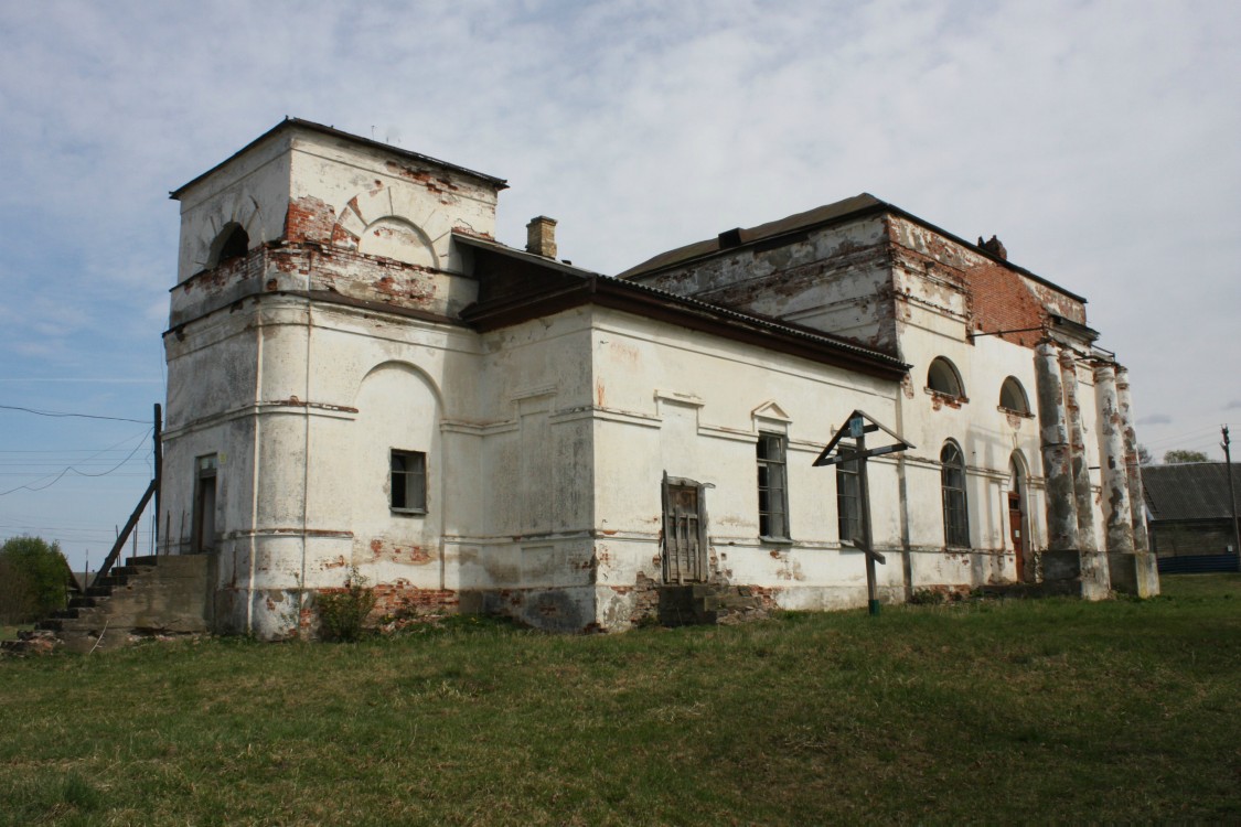 Церковь Рождества Пресвятой Богородицы, Старое Рахино (Крестецкий район, Новгородская область). фасады