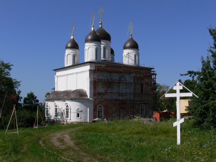 Болхов. Троицкий Рождества Богородицы Оптин монастырь. фасады, Церковь Рождества Пресвятой Богородицы