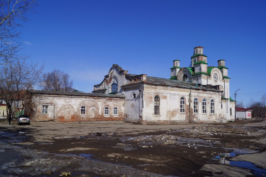 Кунгур. Церковь Успения Пресвятой Богородицы. общий вид в ландшафте