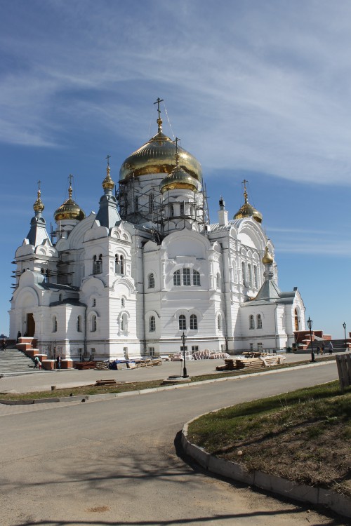 Белая Гора. Николаевский Белогорский монастырь. Собор Воздвижения Креста Господня. фасады