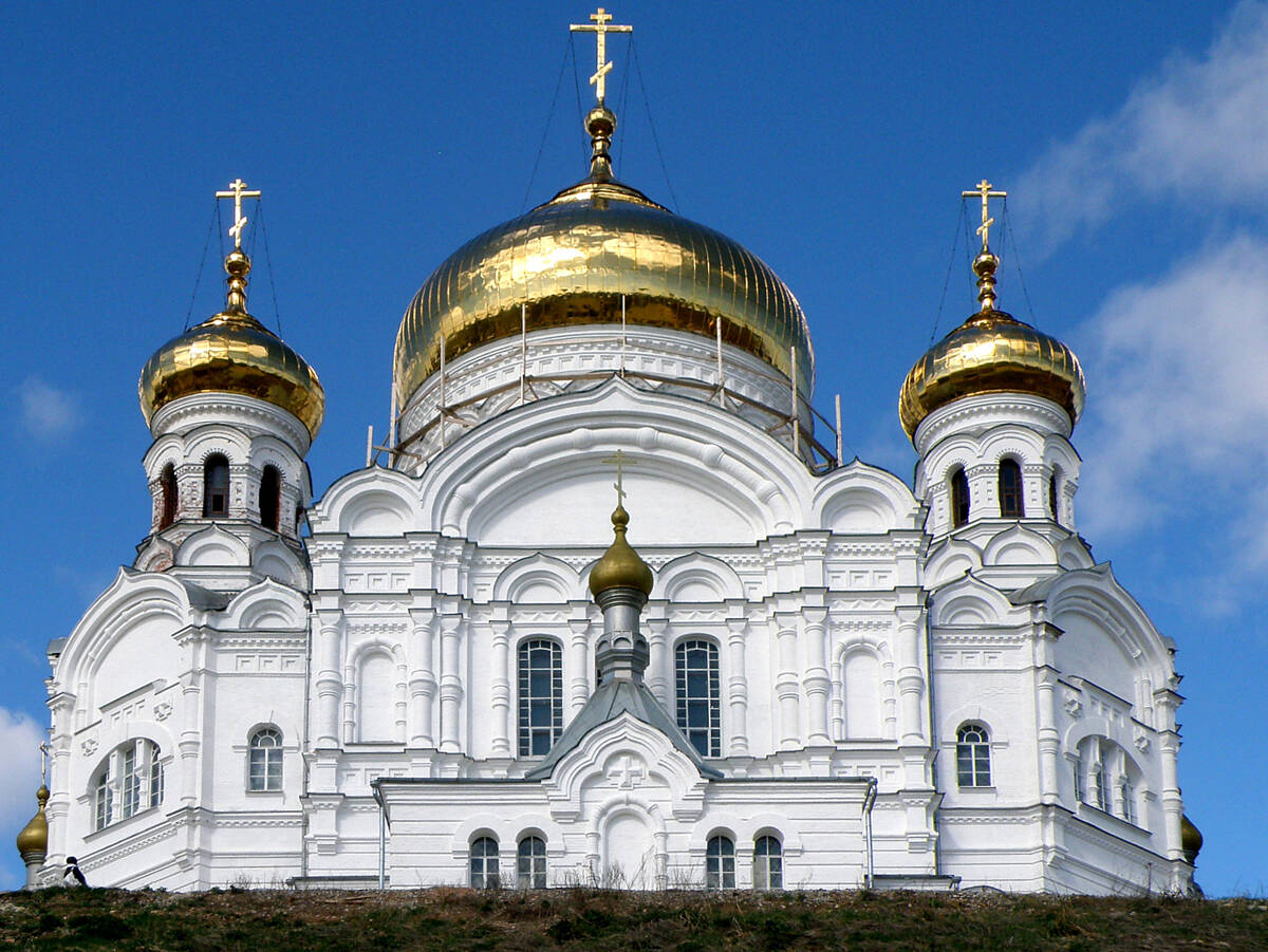 Николаевский Белогорский монастырь. Собор Воздвижения Креста Господня, Белая Гора (Кунгурский район и г. Кунгур, Пермский край). архитектурные детали, Восточный фасад