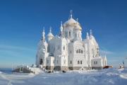 Николаевский Белогорский монастырь. Собор Воздвижения Креста Господня