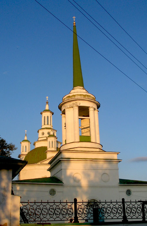 Собор Троицы Живоначальной, Алапаевск (Алапаевск (МО город Алапаевск), Свердловская область). фасады