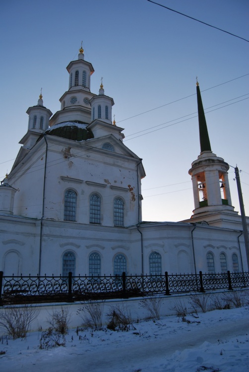 Собор Троицы Живоначальной, Алапаевск (Алапаевск (МО город Алапаевск), Свердловская область). фасады