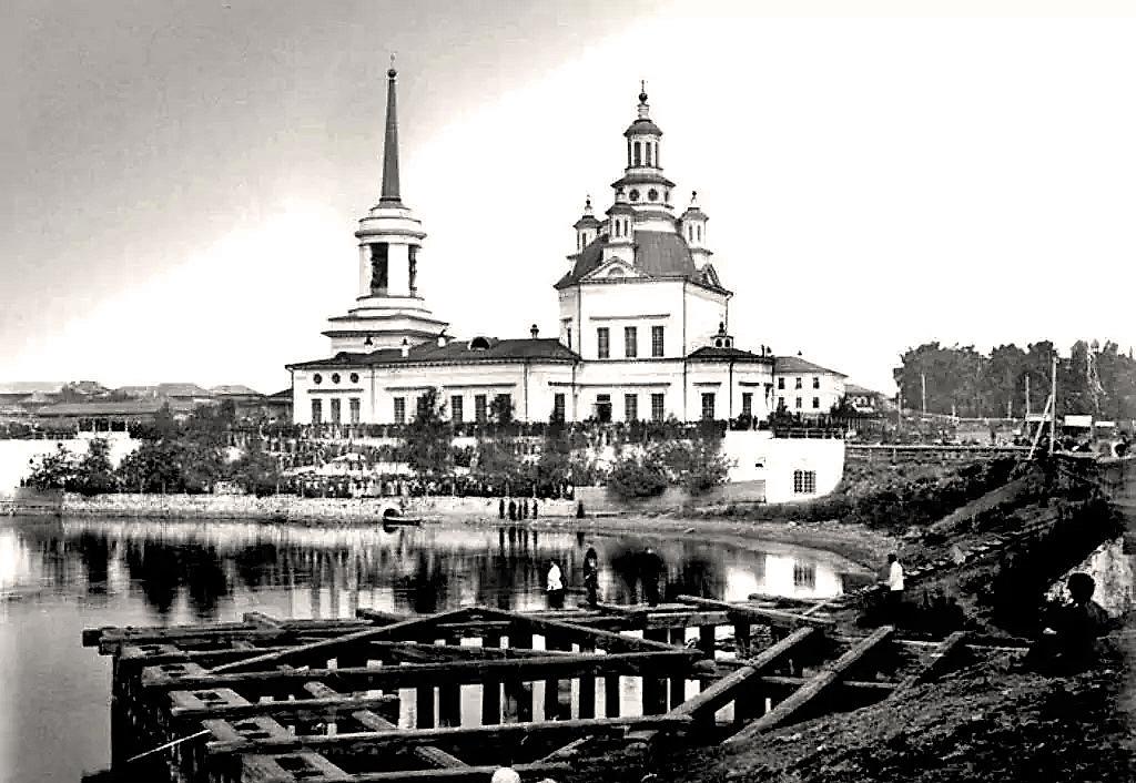 Фотография 1912-1918 гг., архивная фотография. Собор Троицы Живоначальной, Алапаевск (Алапаевск (МО город Алапаевск), Свердловская область)