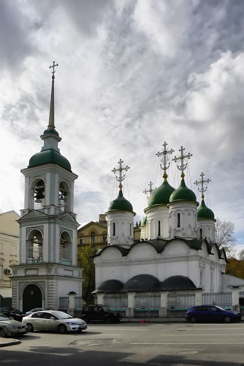Церковь Троицы Живоначальной в Листах, Мещанский (Центральный административный округ (ЦАО), г. Москва). фасады