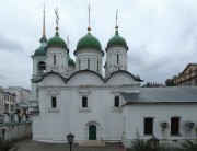 Мещанский. Троицы Живоначальной в Листах, церковь