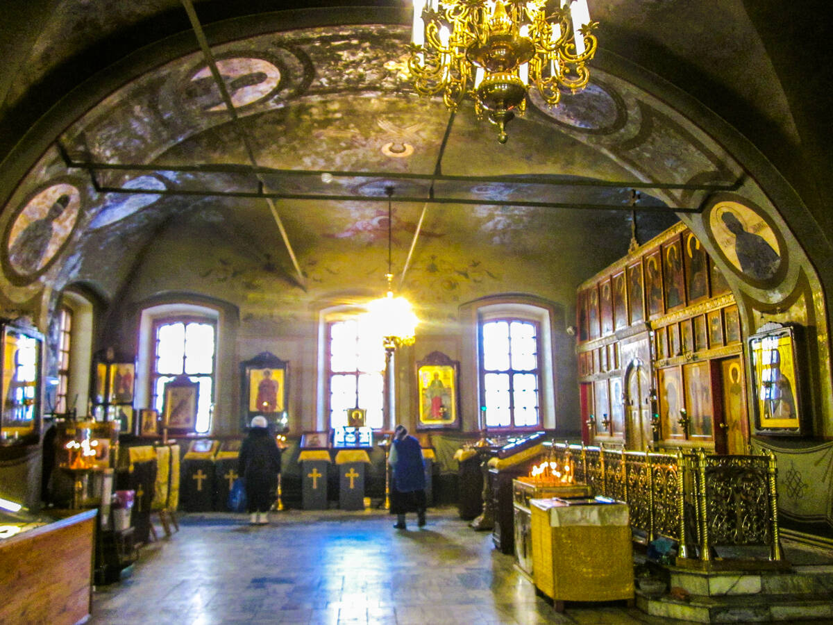 Церковь Троицы Живоначальной в Листах, Мещанский (Центральный административный округ (ЦАО), г. Москва). интерьер и убранство, Трапезная. Вид на северную стену