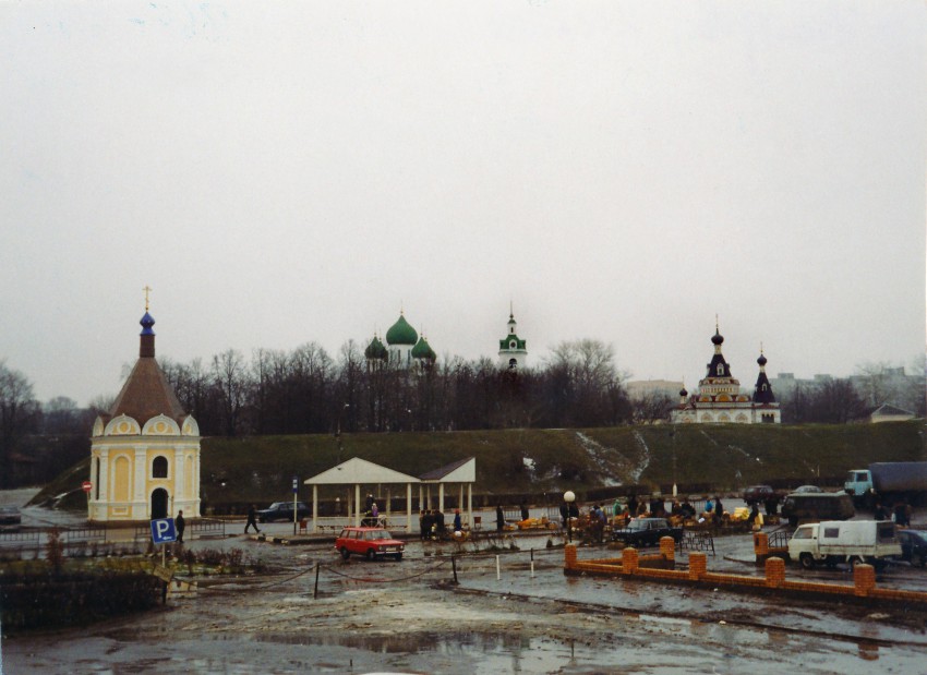 Часовня Александра Невского при Кафедральном соборе, Дмитров (Дмитровский городской округ, Московская область). документальные фотографии