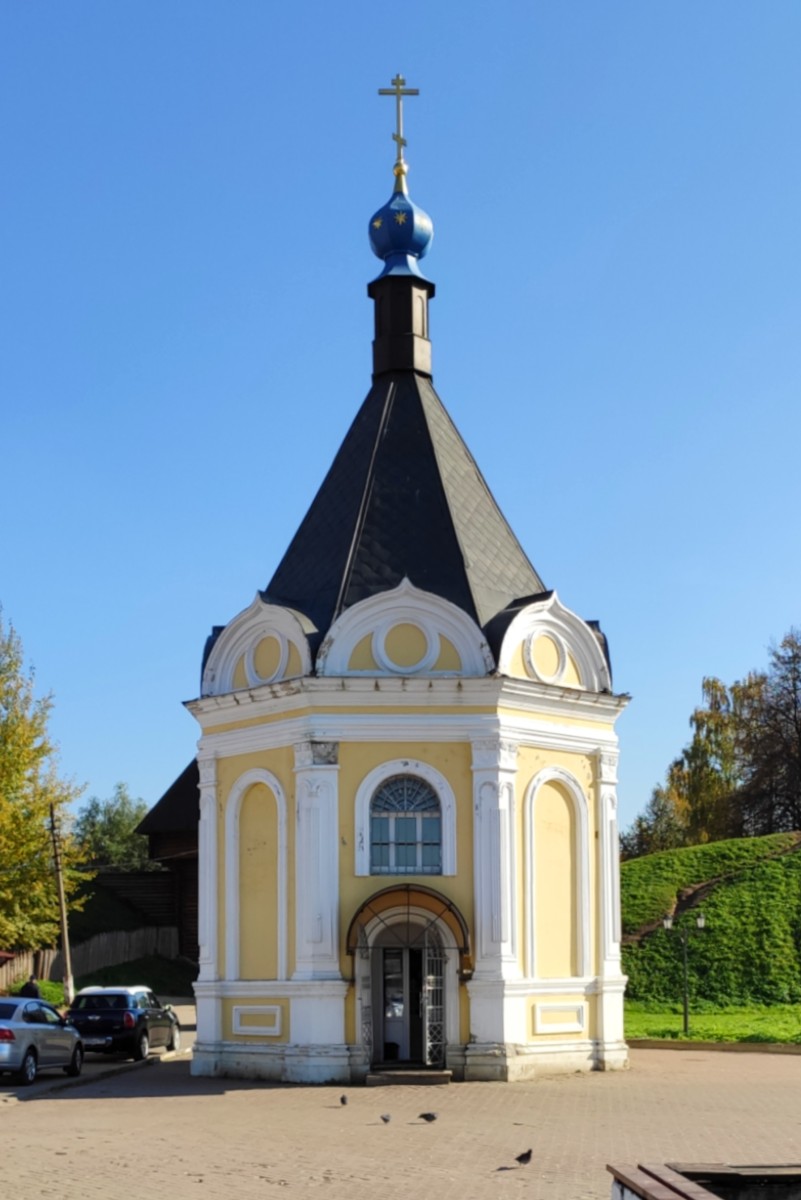 Часовня Александра Невского при Кафедральном соборе, Дмитров (Дмитровский городской округ, Московская область). фасады