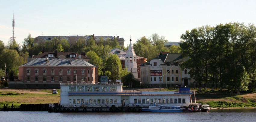 Кострома. Церковь Вознесения Господня. общий вид в ландшафте