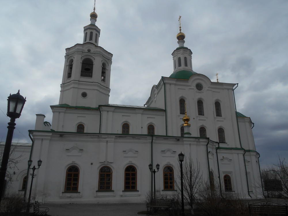 Тюмень. Церковь Вознесения Господня и Георгия Победоносца. фасады