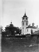 Храмовый комплекс. Церкви Николая Чудотворца и Благовещения Пресвятой Богородицы, Фото Макарова Владимира Кузьмича 1931 г. из фондов Череповецкого музея. (ГК № 51678946)<br>, Дмитриево, Череповецкий район, Вологодская область