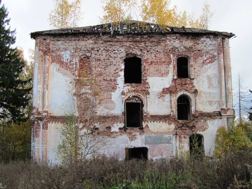Церковь Троицы Живоначальной, Улома (Череповецкий район, Вологодская область). фасады, западный фасад