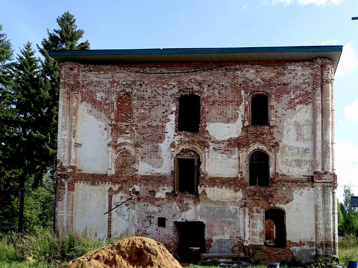 Церковь Троицы Живоначальной, Улома (Череповецкий район, Вологодская область). архитектурные детали