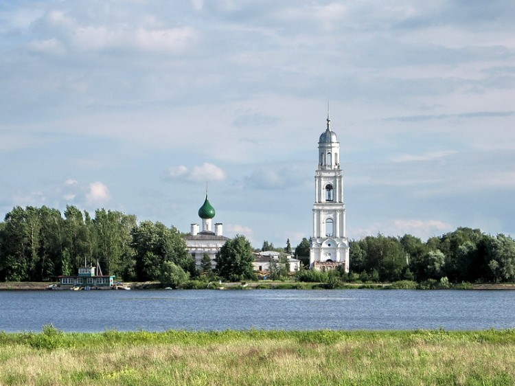 Пошехонье. Собор Троицы Живоначальной. художественные фотографии