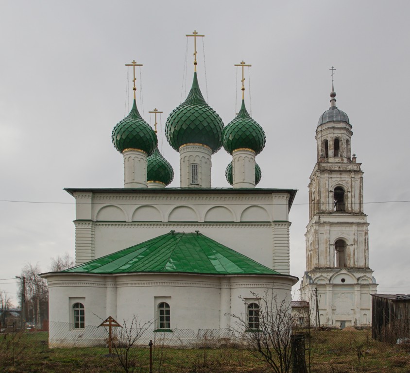 Пошехонье. Собор Троицы Живоначальной. фасады, Апсида