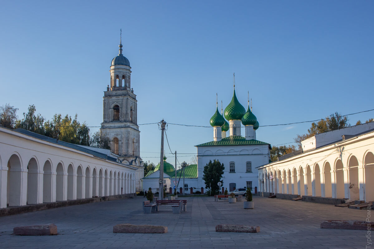 Собор Троицы Живоначальной, Пошехонье (Пошехонский район, Ярославская область). общий вид в ландшафте, Вид с юга