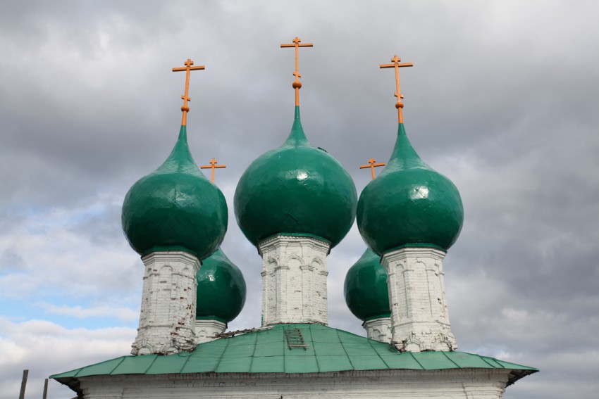 Церковь Троицы Живоначальной, Диево-Городище (Некрасовский район, Ярославская область). архитектурные детали