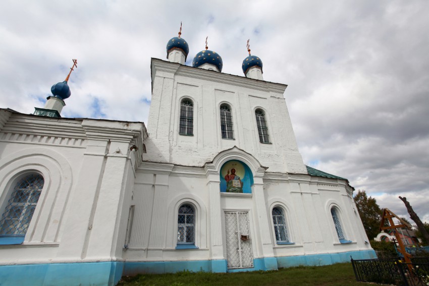 Церковь Смоленской Иконы Божией Матери, Диево-Городище (Некрасовский район, Ярославская область). архитектурные детали