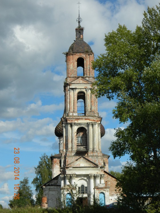 Церковь Спаса Нерукотворного Образа, Рыбницы (Некрасовский район, Ярославская область). архитектурные детали