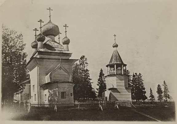 Из фондов ГНИМА им. А. В. Щусева (с сайта goscatalog.ru, № 60916463), архивная фотография. Церковь Петра и Павла, Вирма (Беломорский район, Республика Карелия)