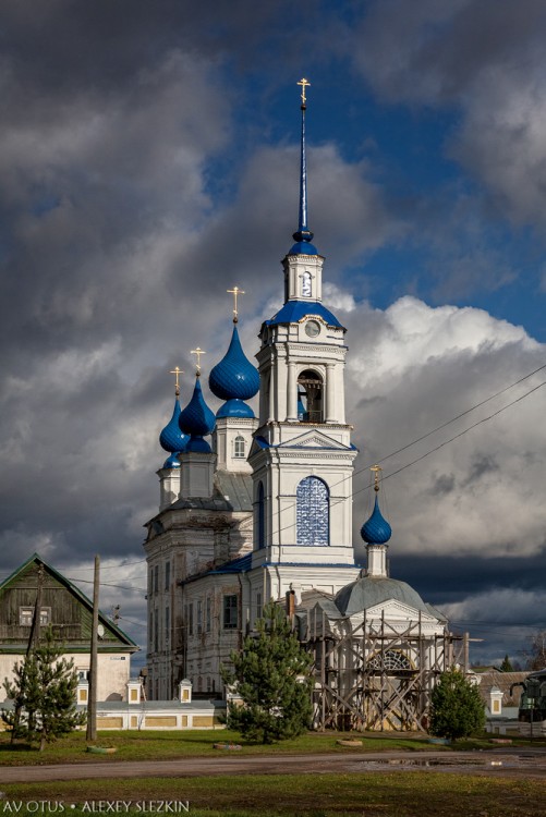 Шунга. Церковь Покрова Пресвятой Богородицы. фасады