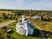 Храмовый комплекс. Церкви Троицы Живоначальной и Успения Пресвятой Богородицы, вид сверху (фото с дрона)<br>, Воронье, Судиславский район, Костромская область