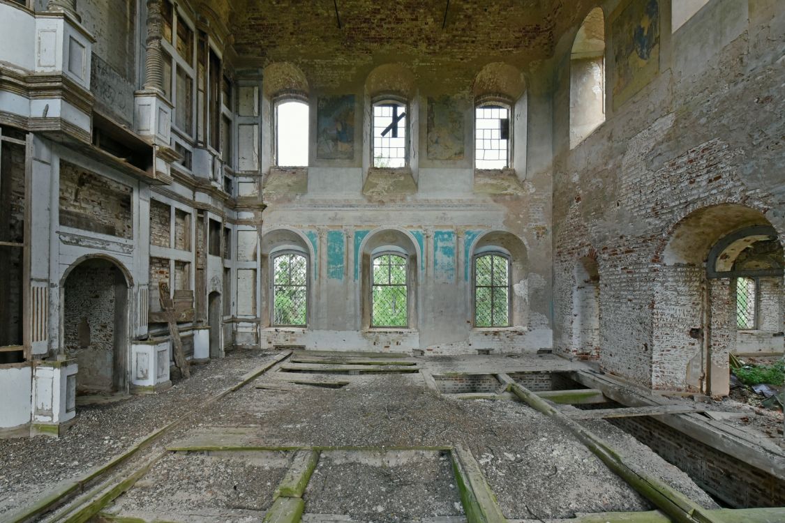 Церковь Троицы Живоначальной, Зашугомье (Солигаличский район, Костромская область). интерьер и убранство, Южная сторона основного объема