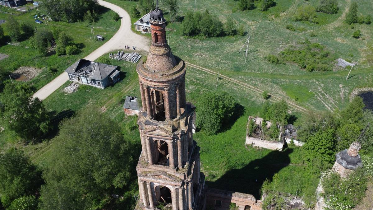 фасады. Церковь Троицы Живоначальной, Зашугомье (Солигаличский район, Костромская область)