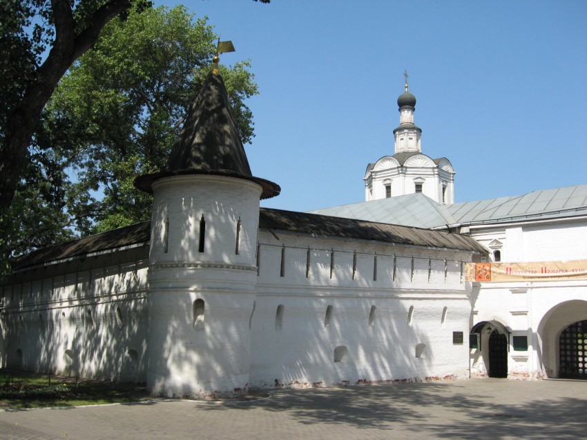 Таганский. Спасо-Андроников монастырь. фасады