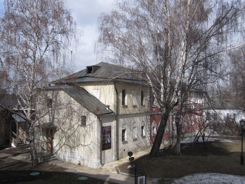 Спасо-Андроников монастырь, Таганский (Центральный административный округ (ЦАО), г. Москва). дополнительная информация, братский корпус (XVIII в.)