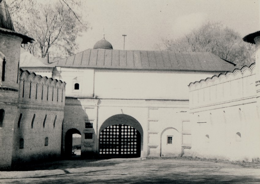 Таганский. Спасо-Андроников монастырь. дополнительная информация, Ворота