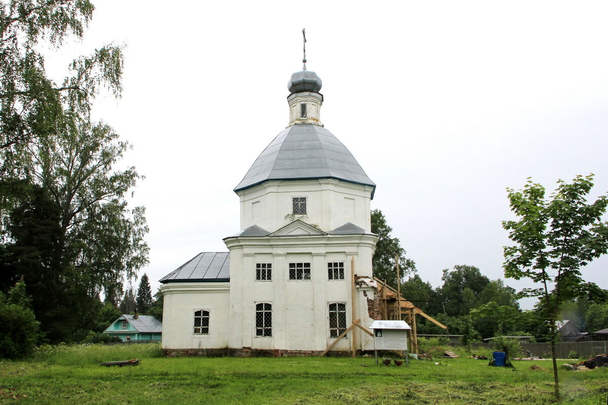 Церковь Похвалы Божией Матери, Угольское (Островский район, Костромская область). фасады, Вид с юга.