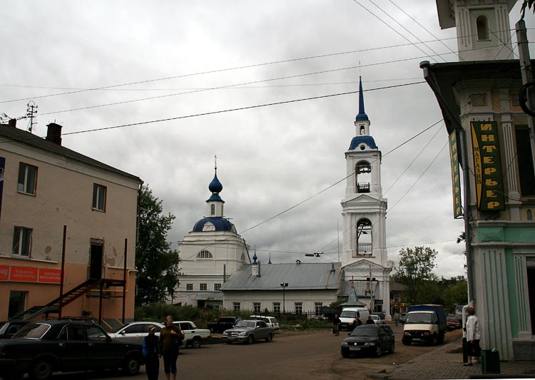 Кинешма. Церковь Благовещения Пресвятой Богородицы. общий вид в ландшафте