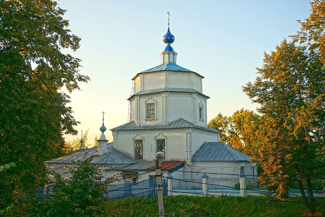 Кинешма. Церковь Успения Пресвятой Богородицы. фасады