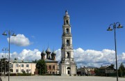 Юрьевец. Храмовый комплекс. Соборы Входа Господня в Иерусалим  и Успения Пресвятой Богородицы и церковь Георгия Победоносца в колокольне