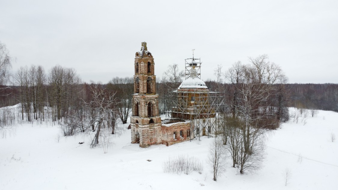 Кузьмино, урочище. Церковь Николая Чудотворца. общий вид в ландшафте
