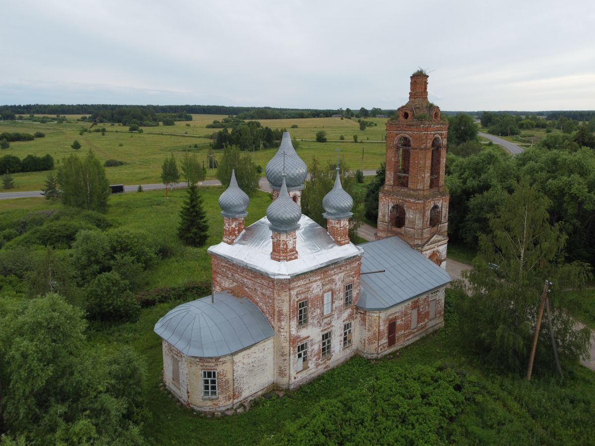 Церковь Воскресения Христова, Горки-Чириковы (Приволжский район, Ивановская область). фасады