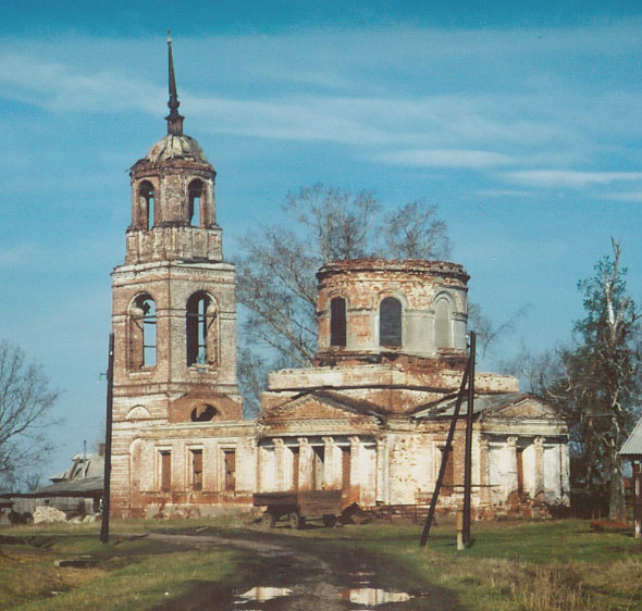 Георгиевское. Церковь Георгия Победоносца. фасады