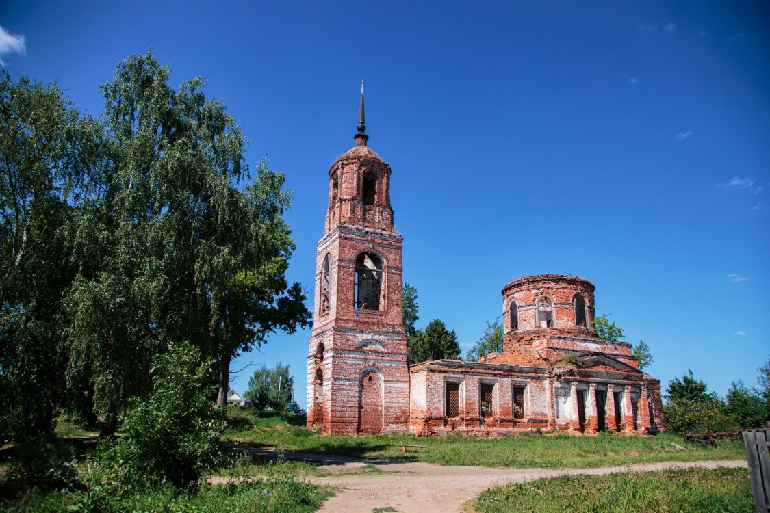 Георгиевское. Церковь Георгия Победоносца. фасады