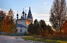 Тимирязево. Церковь Покрова Пресвятой Богородицы