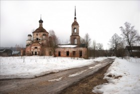 Пархачёво. Церковь Успения Пресвятой Богородицы