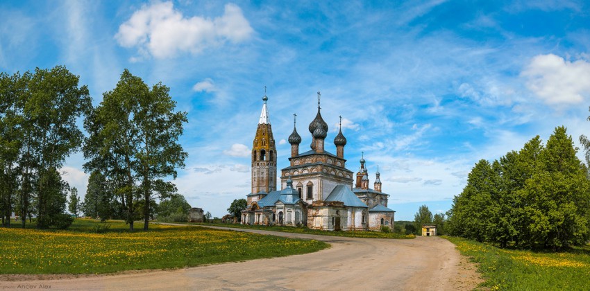 Храмовый комплекс. Церкви Усекновения главы Иоанна Предтечи и Вознесения Господня, Парское (Родниковский район, Ивановская область). общий вид в ландшафте, с.Парское
