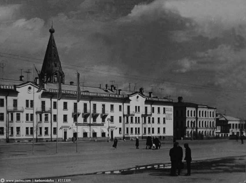 Храмовый комплекс. Церкви Илии Пророка и Николая Чудотворца, Тейково (Тейковский район, Ивановская область). архивная фотография, Фото  сайта pastvu.ru Фото 1950-60-х годов.