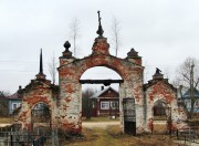 Храмовый комплекс. Церкви Рождества Пресвятой Богородицы и Вознесения Господня, внутренняя сторона западных ворот ограды храмового комплекса<br>, Горицы, Шуйский район, Ивановская область