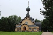 Церковь Святого Духа, Вид с дорожки, ведущей к церкви, Флёново, Смоленский район, Смоленская область